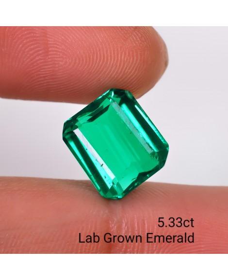 LAB GROWN EMERALD 5.33CTS OCTA MIXED